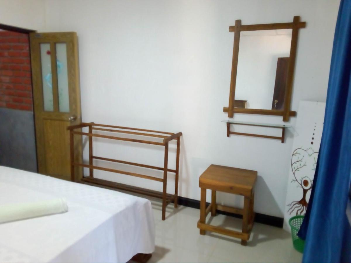 Angry Birds Homestay Habarana Buitenkant foto